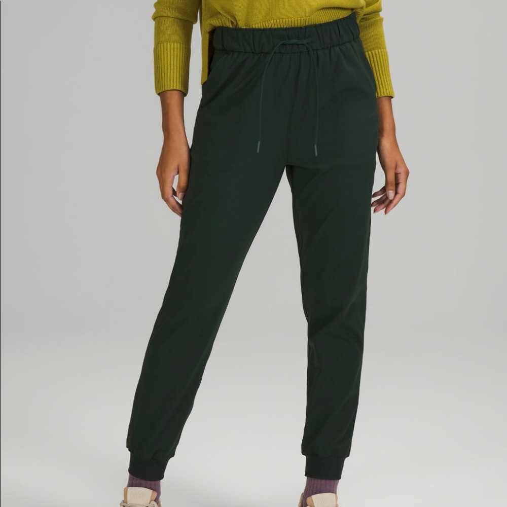 Stretch Luxtreme High Rise Jogger Rainforest Green